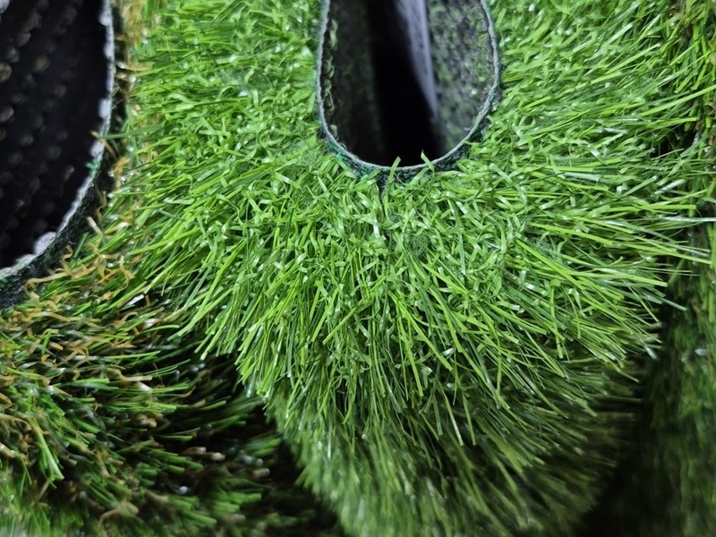 En Kaliteli Suni Çim Halı