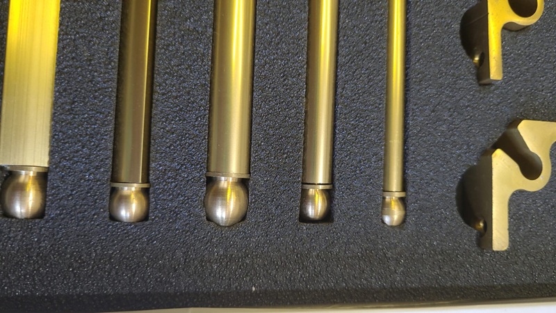 Altın Renk Merdiven Dip Çıtası ve Tutacak Seti